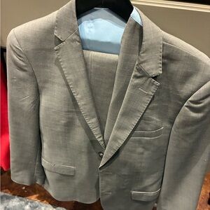 Men's Gray Paid Suit.  38s Slim. 32/30